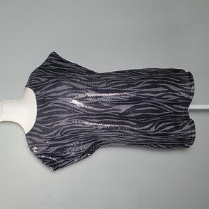 Cable & gauge sequin animal prnit tunic top